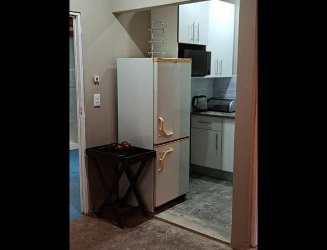 1 BEDROOM PROPERTY TO RENT IN JAN HOFMEYER